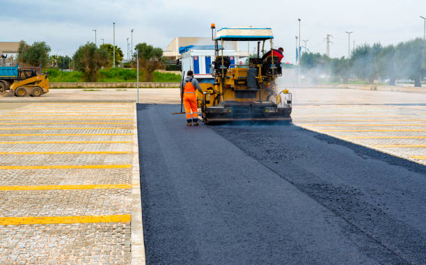 Best Driveway Paving Contractor  in Innsbrook, VA